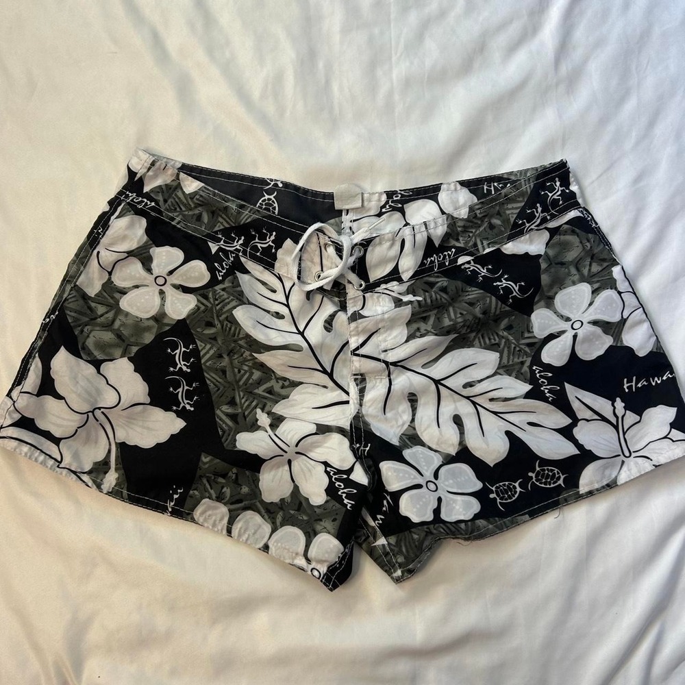 Vintage Y2k Surfer Girl Hibiscus Swim Board Shorts